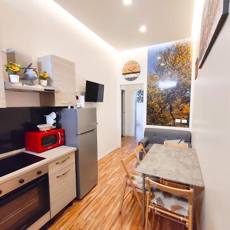 Comfy Appartment Near Metro M3 - Wifi Milánó Kültér fotó